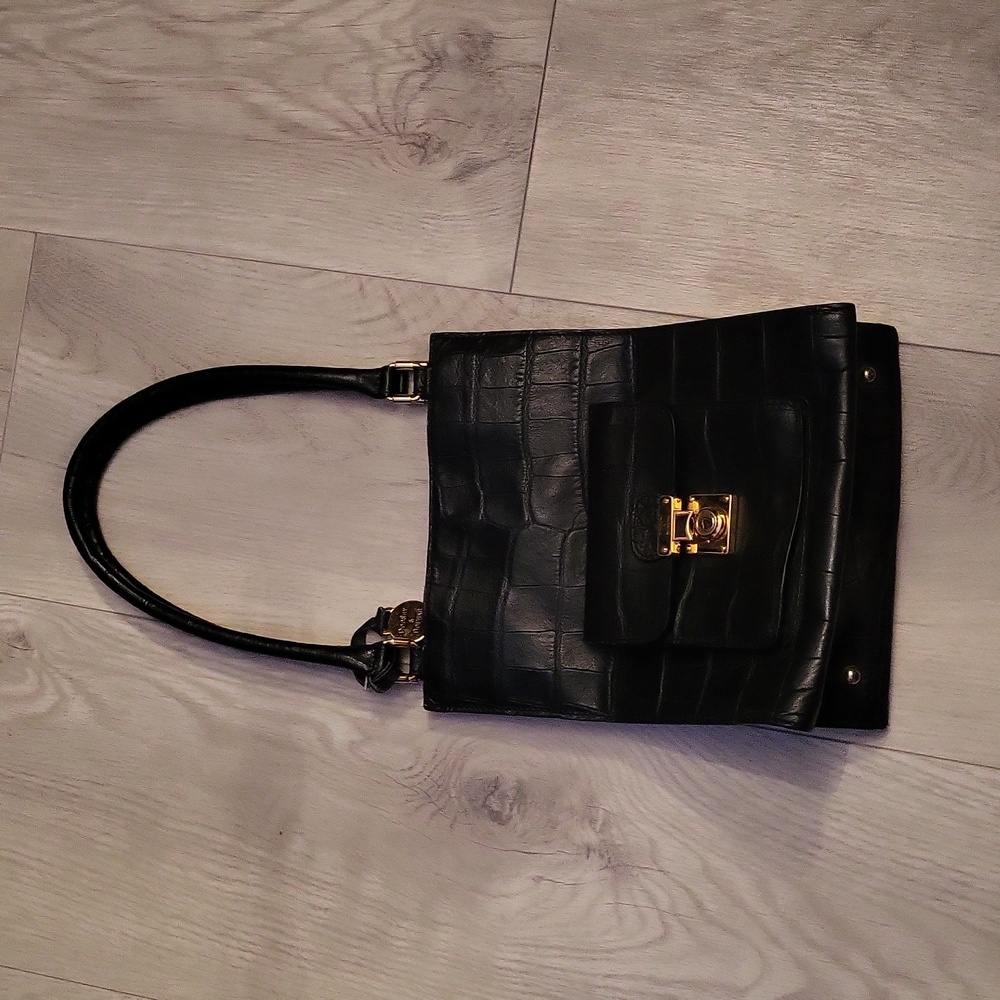 Vintage dooney and bourke black handbag 👜